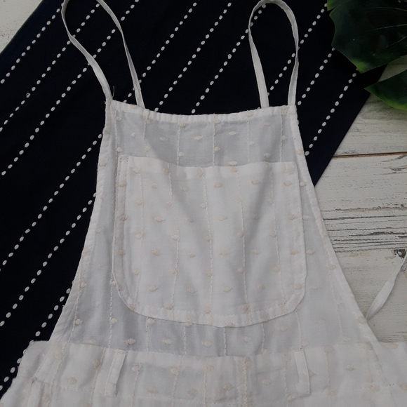 Jen's Pirate Booty| Roux Romper Crochet White XS - Picture 8 of 9